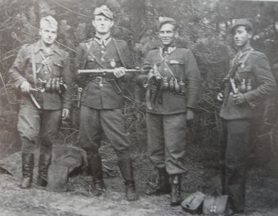 Henryk Wybranowski ,,Tarzan'', Edward Taraszkiewicz ,,Żelazny'', Mieczysław Małecki ,,Sokół'' , Stanisław Pakuła ,,Krzewina''